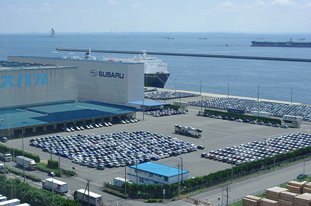 川崎マリエン展望台より