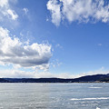 厳冬の諏訪湖。