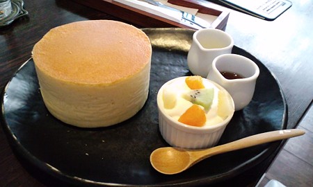 ホットケーキ 生クリーム添え@Cafe Salon SONJIN