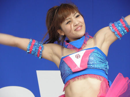 175 力強いダンス、とも言えるかも(≧ω≦)b