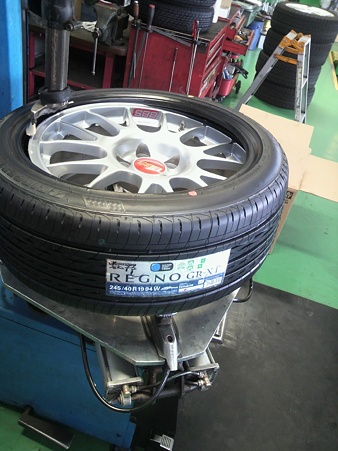 tire 002-s