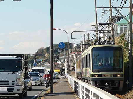 101210-江ノ電 鎌高前 (9)