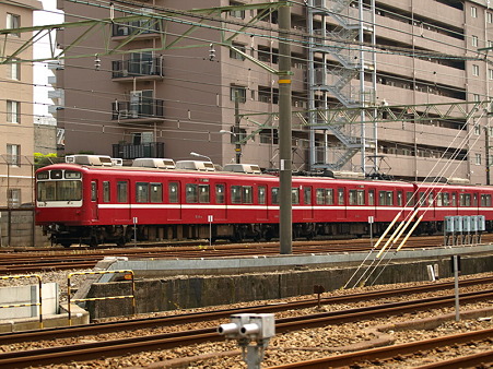 800形(神奈川新町)
