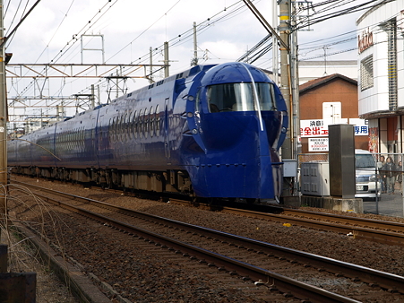 諏訪ノ森駅2
