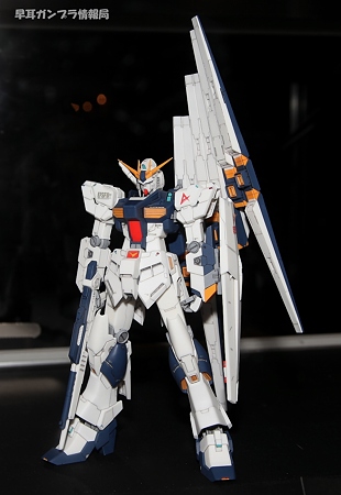 キャラホビ2010の現地レポートその１1、studio RECKLESS＆RCベルグの新作レジンキット「1/144 RX-93 νガンダム」、「 1/144 MSN-04 サザビー」、「1/144 RX-0 ユニコーンガンダム デストロイモード」、 「1/144 RX-0 ユニコーンガンダム  ユニコーンモード」などを展示 ...